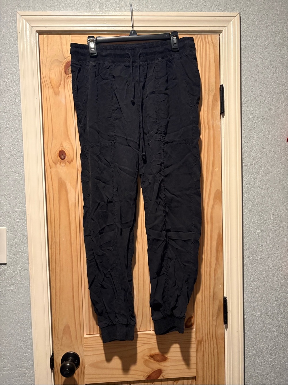 Cloth & Stone Lyocell Jogger Pants Size Large Black Lightweight Pull On Casual